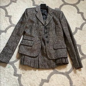 Anne Klein skirt suit size 2